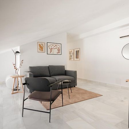 Sonder Santa Ana Aparthotel Madrid Exteriör bild