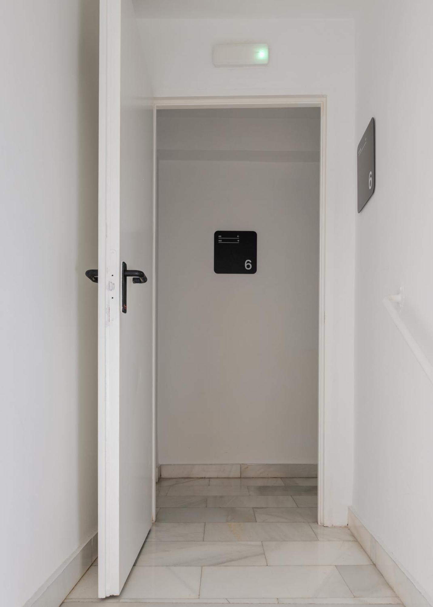 Sonder Santa Ana Aparthotel Madrid Exteriör bild