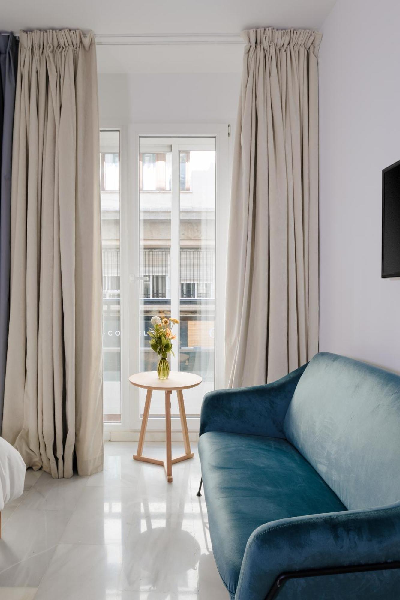 Sonder Santa Ana Aparthotel Madrid Exteriör bild