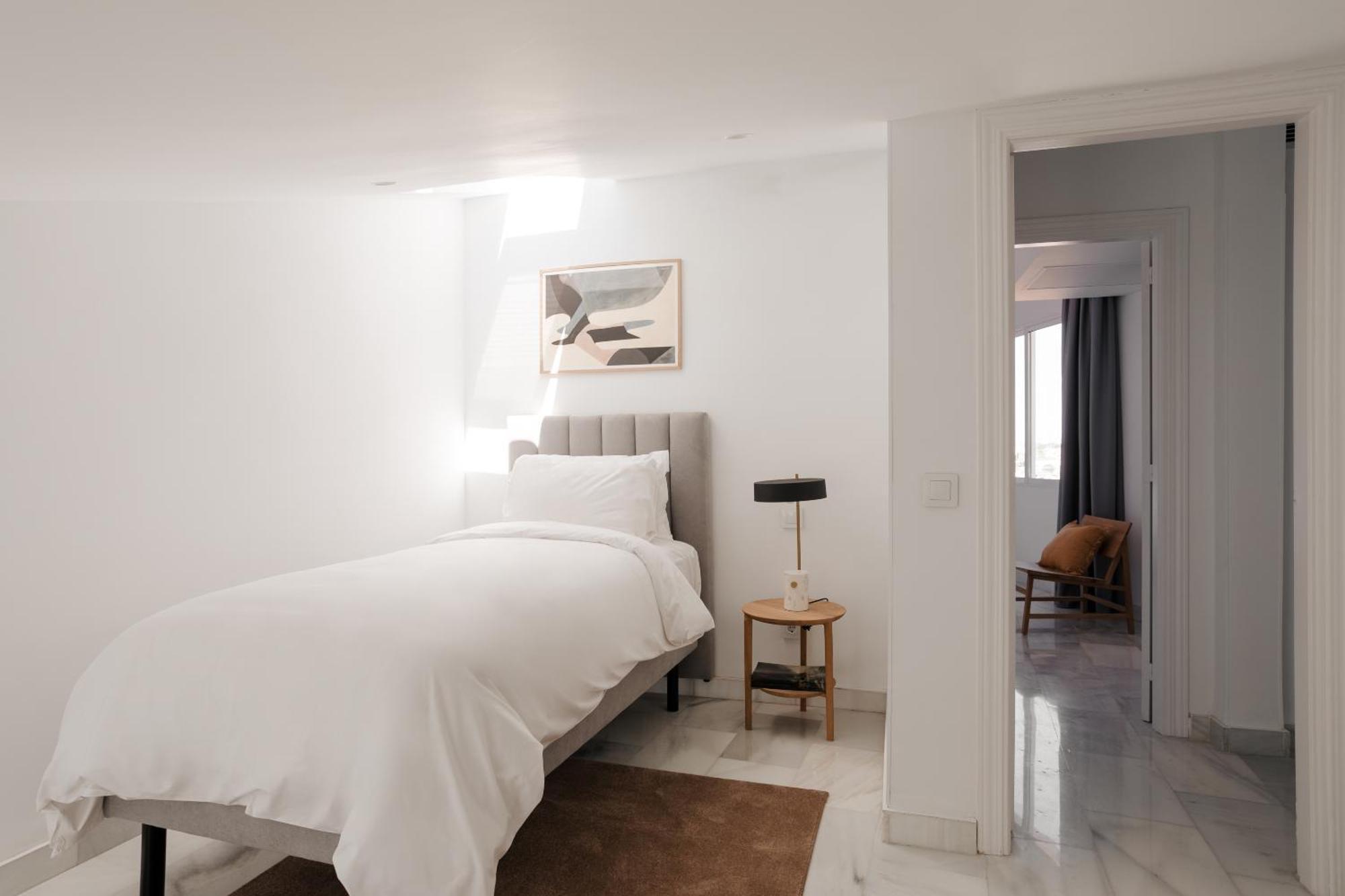 Sonder Santa Ana Aparthotel Madrid Exteriör bild