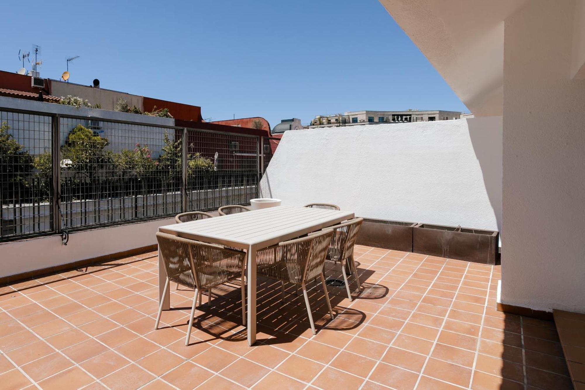 Sonder Santa Ana Aparthotel Madrid Exteriör bild